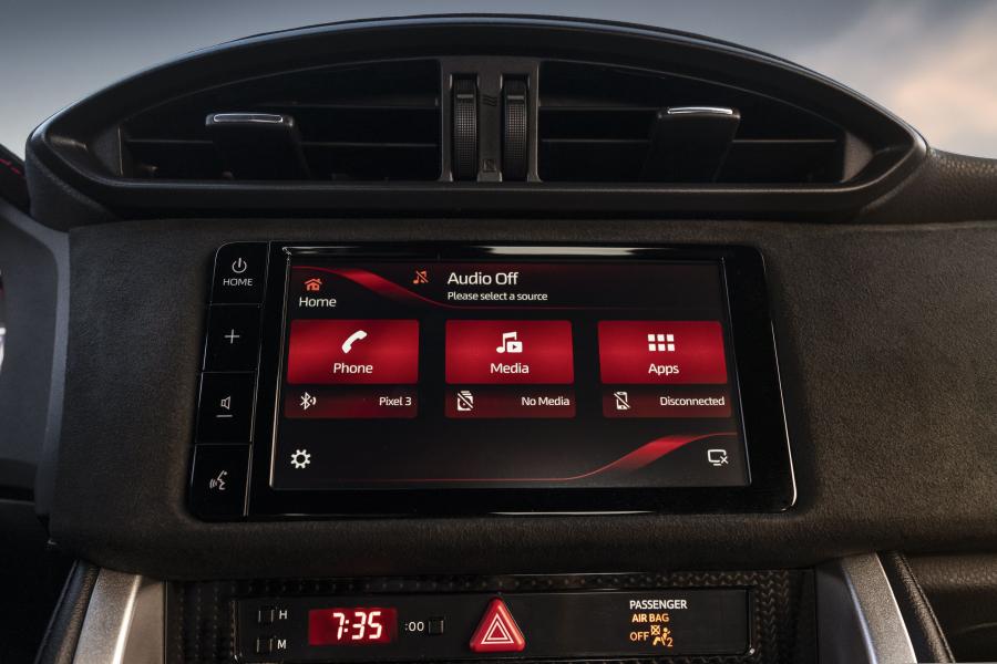 Детали интерьера Toyota GT 86 TRD 2019 года  (NA) (фото 24 из 24)